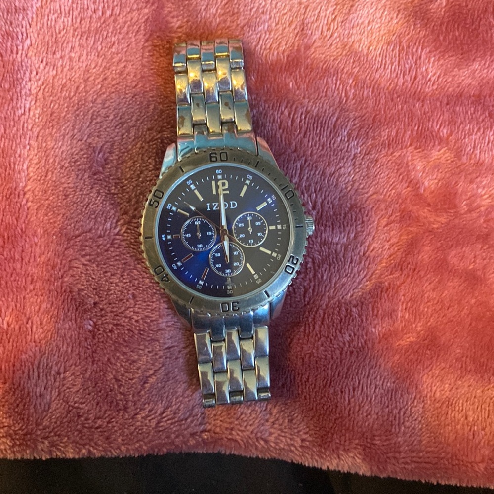 IZOD. Men’s watch